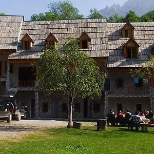 Bujtina Harusha Maison d'hôtes Theth